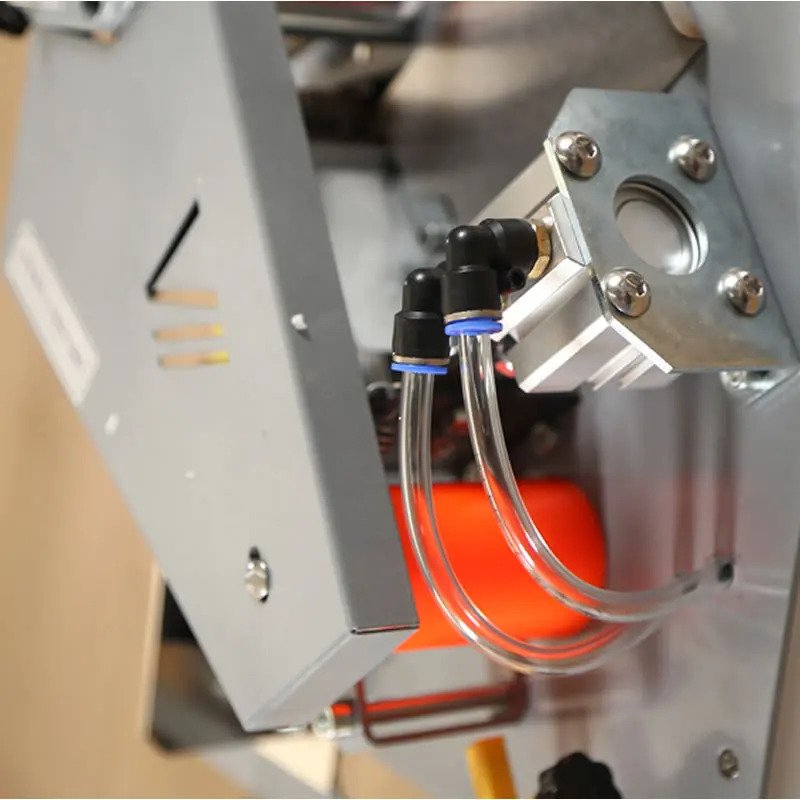 Machine à Plaquer les Chants (Modèle Mini) — image 4